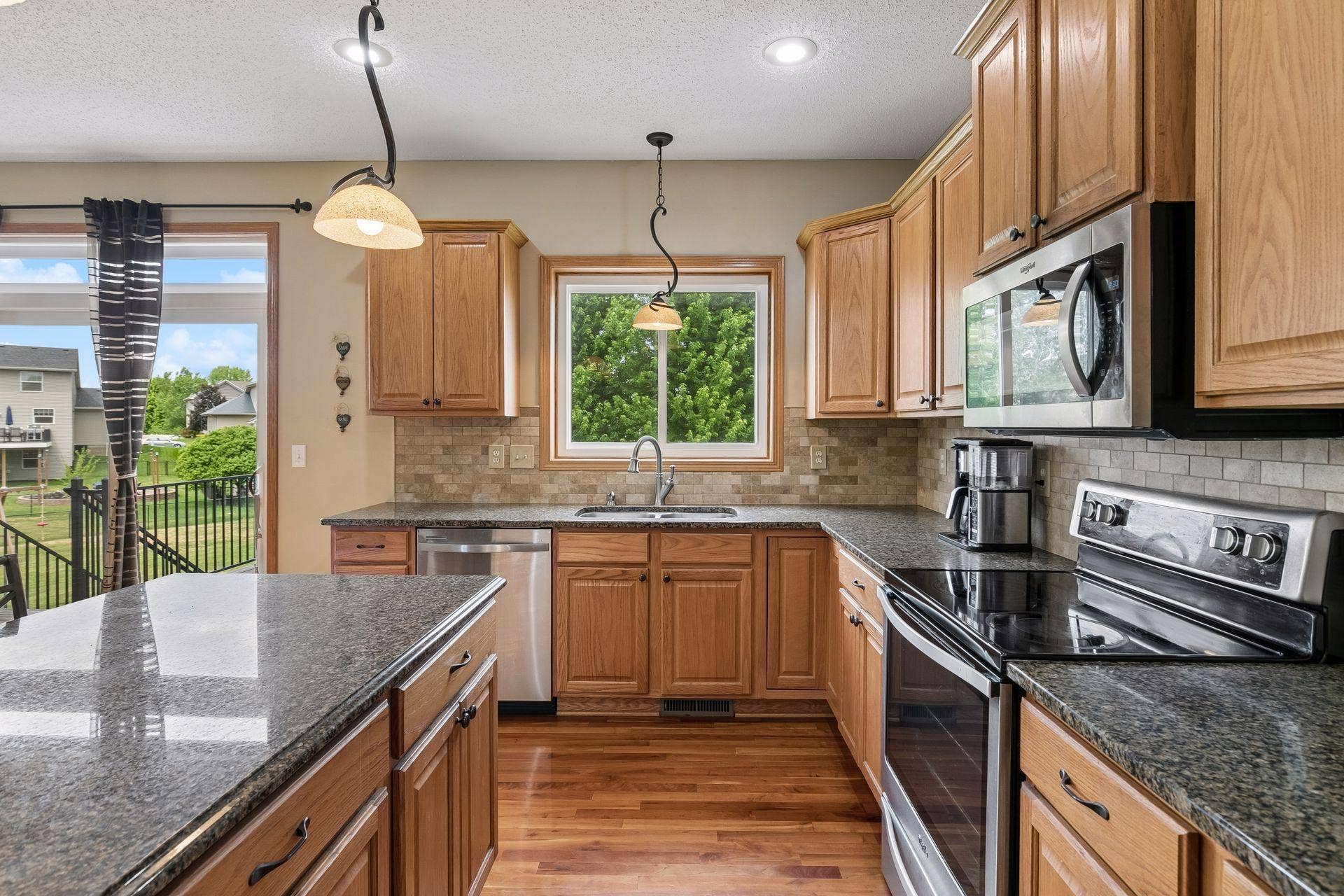 18618 Dunbury Avenue, Farmington, MN 55024
