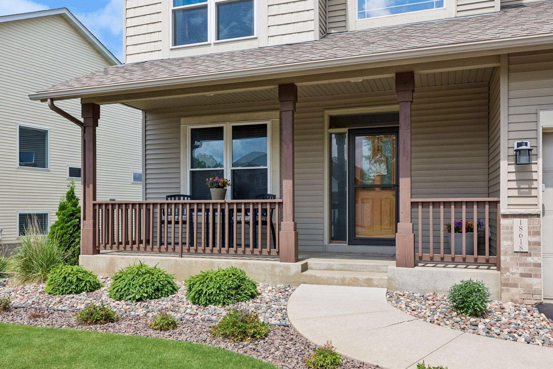 18618 Dunbury Avenue, Farmington, MN 55024
