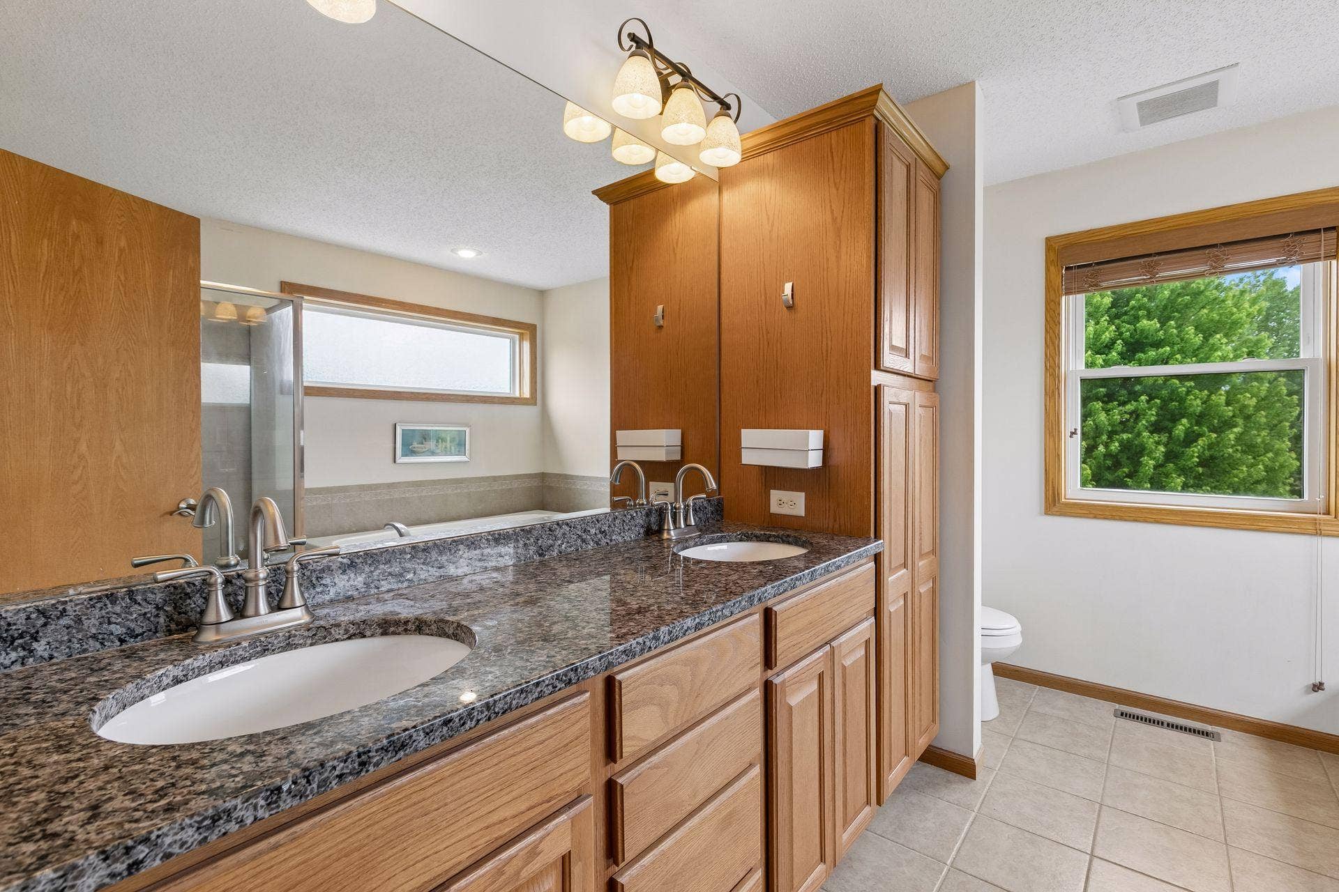 18618 Dunbury Avenue, Farmington, MN 55024