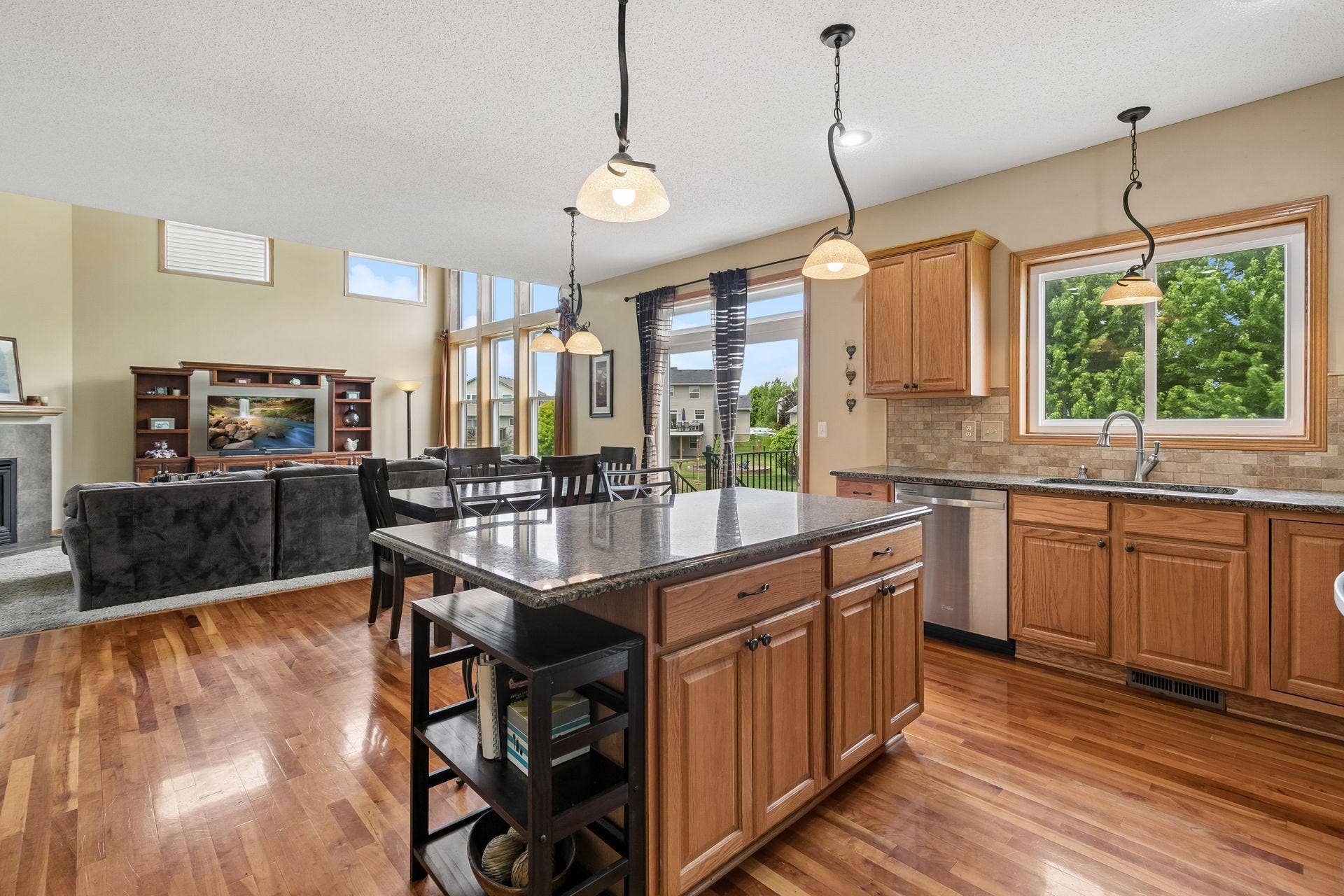 18618 Dunbury Avenue, Farmington, MN 55024