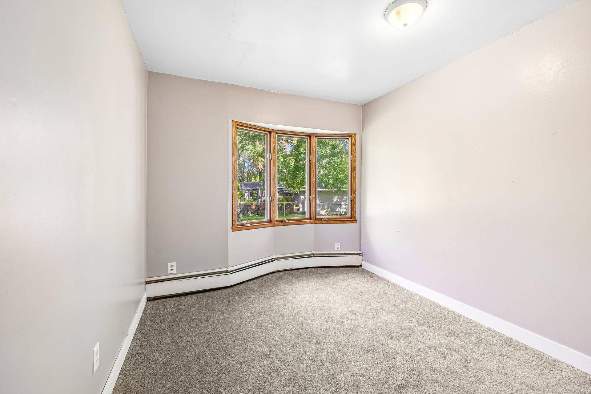 2347 Western Avenue N, Roseville, MN 55113 Main floor bedroom 3 original