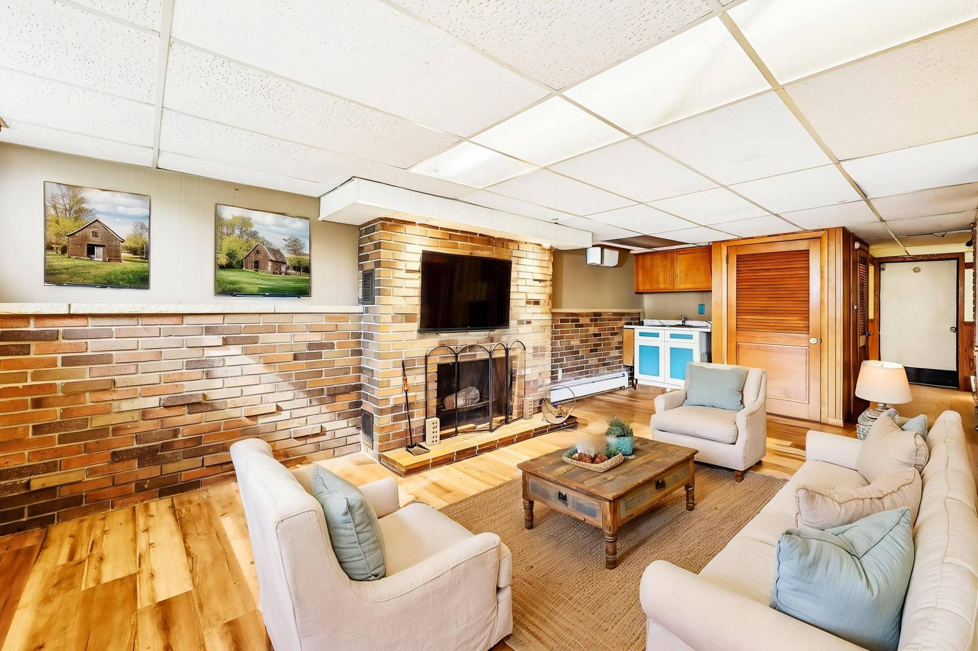 2347 Western Avenue N, Roseville, MN 55113 Lower level family room (Virtually staged)