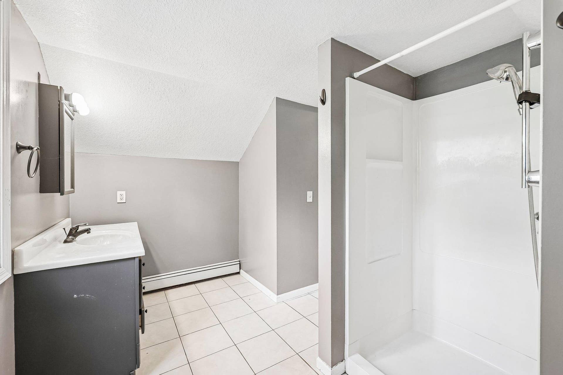 2347 Western Avenue N, Roseville, MN 55113 In-law studio unit bath.