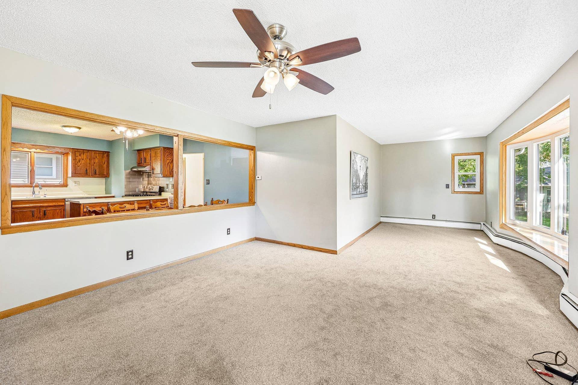 2347 Western Avenue N, Roseville, MN 55113 Living room original