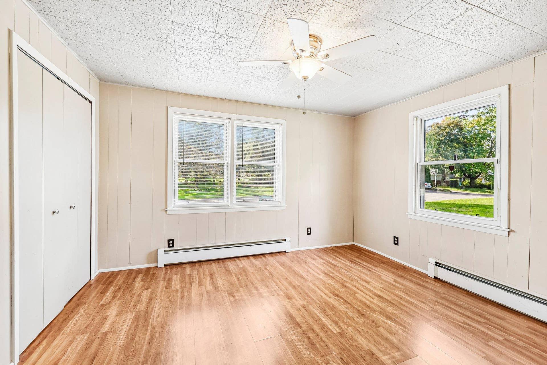 2347 Western Avenue N, Roseville, MN 55113 Main floor bedroom 2 original