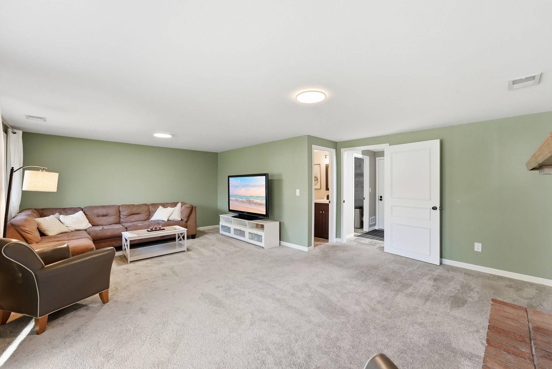 4492 Clover Lane, Eagan, MN 55122 Lower-level family room with room to spread out