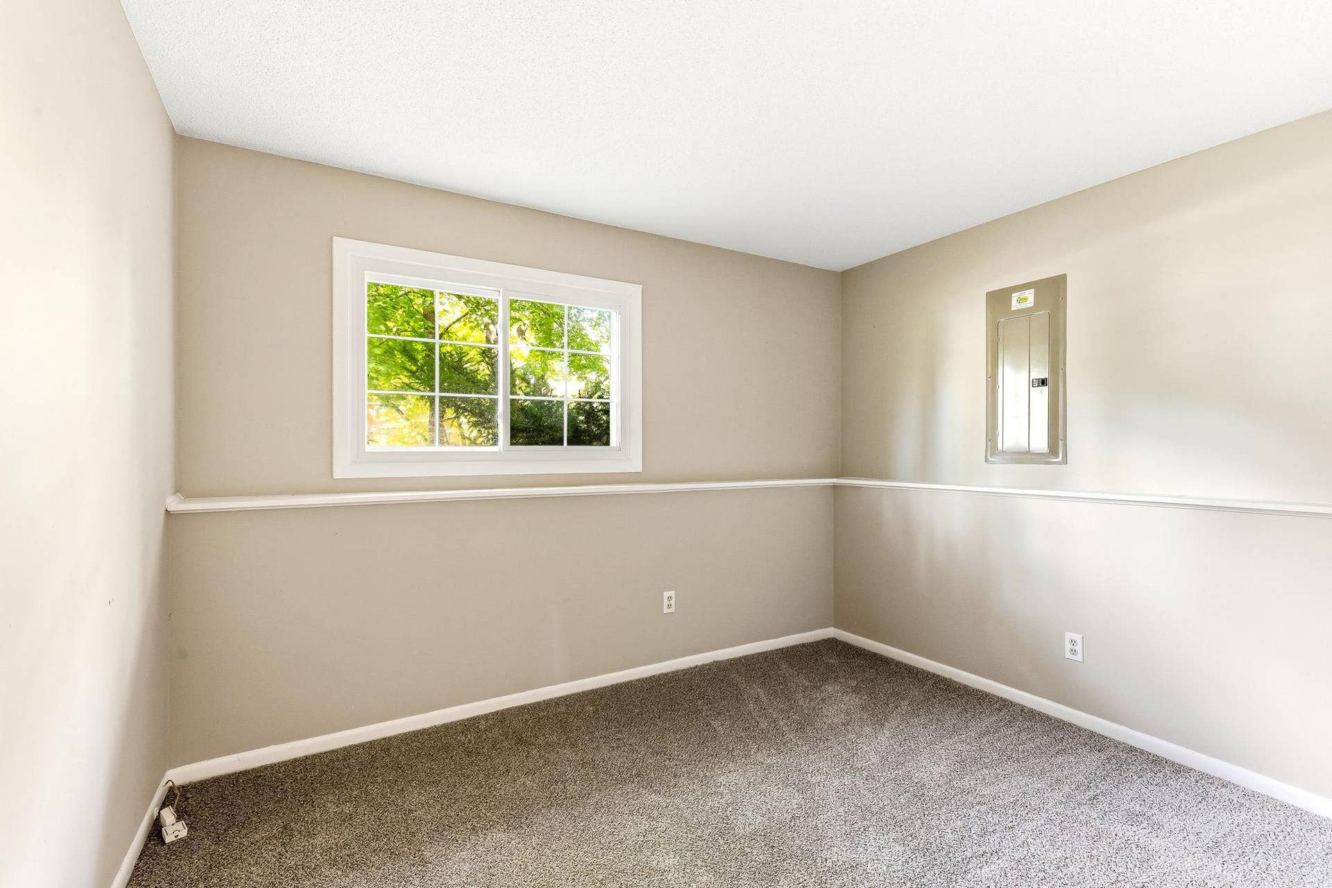13205 W Manor Boulevard, Burnsville, MN 55337 13205 W Manor Boulevard, Burnsville, MN 55337
