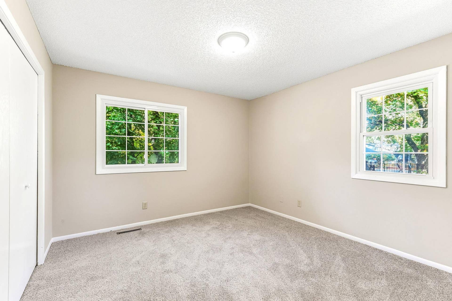 13205 W Manor Boulevard, Burnsville, MN 55337 13205 W Manor Boulevard, Burnsville, MN 55337