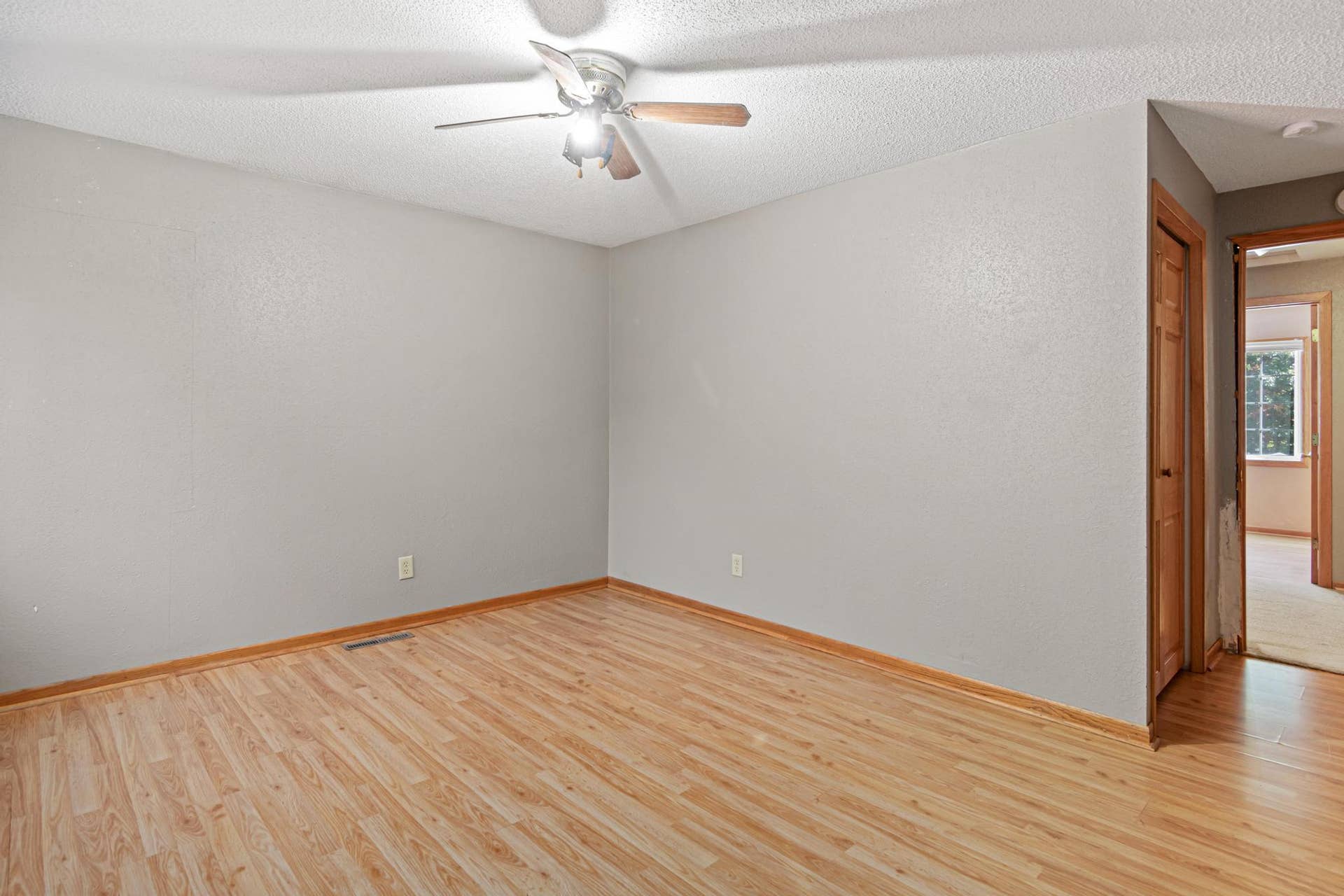 16010 255th Avenue NW, Big Lake, MN 55309 16010 255th Avenue NW, Big Lake, MN 55309