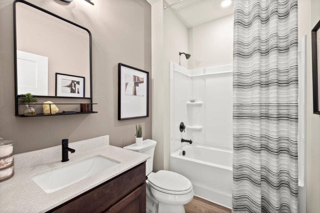 Main bathroom