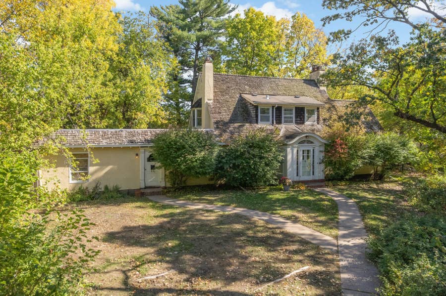 Property photo for 10 Benhill Road, Saint Paul, MN