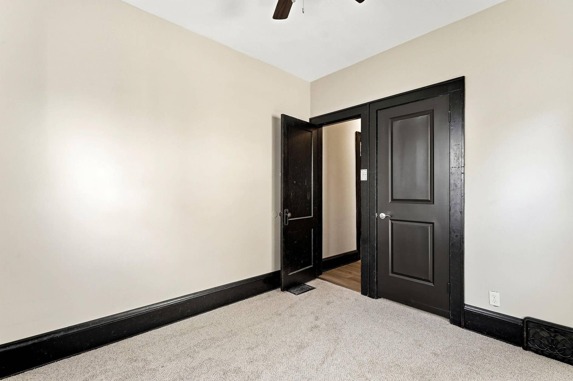 3422 Emerson Avenue N, 27, Minneapolis, MN 55412 3422 Emerson Avenue N, 27, Minneapolis, MN 55412