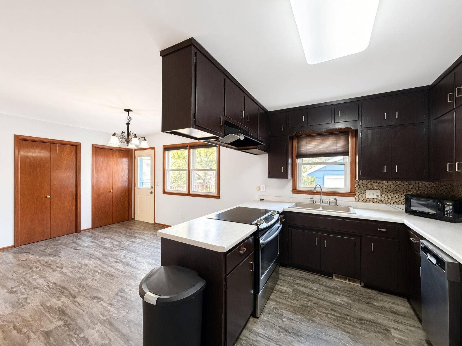 3507 17th Avenue NW, Rochester, MN 55901 AE70A198-40BA-4AC3-A364-EE146327D3DC.jpeg