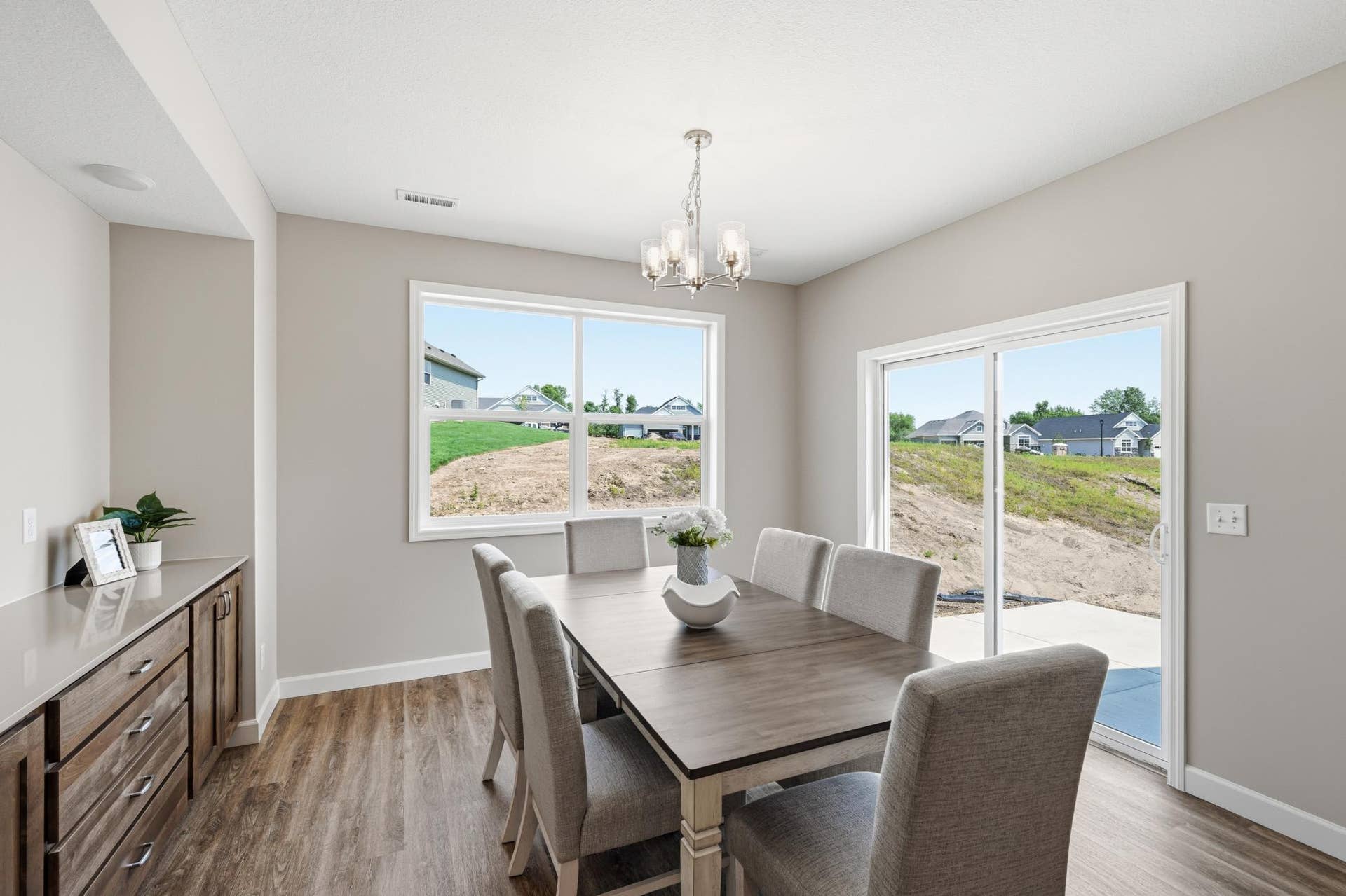 Dining - The Waterford Villa at 834 Walnut Grove Lane in Oakview Ridge!