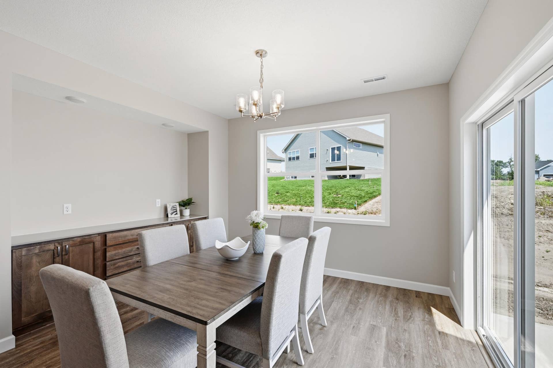 Dining - The Waterford Villa at 834 Walnut Grove Lane in Oakview Ridge!