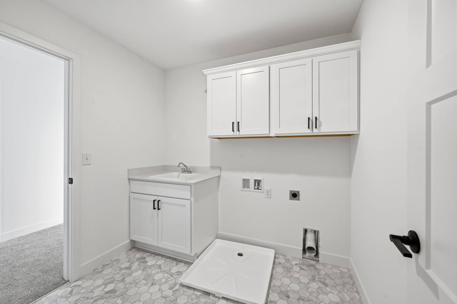 819 Walnut Grove Lane, Hanover, MN 55341 Laundry - The Brookview at 819 Walnut Grove Lane in Oakview Ridge!