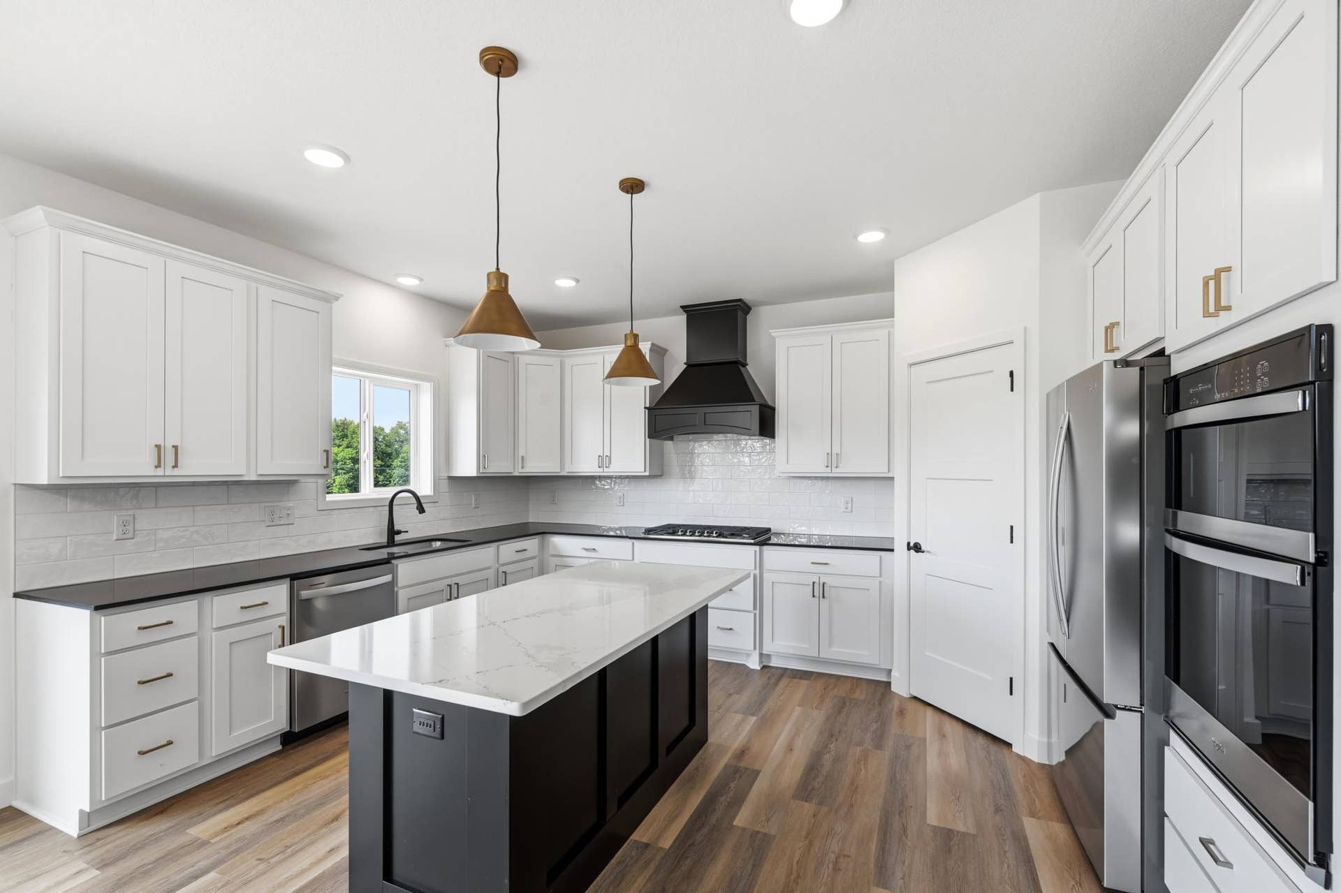 819 Walnut Grove Lane, Hanover, MN 55341 Kitchen - The Brookview at 819 Walnut Grove Lane in Oakview Ridge!