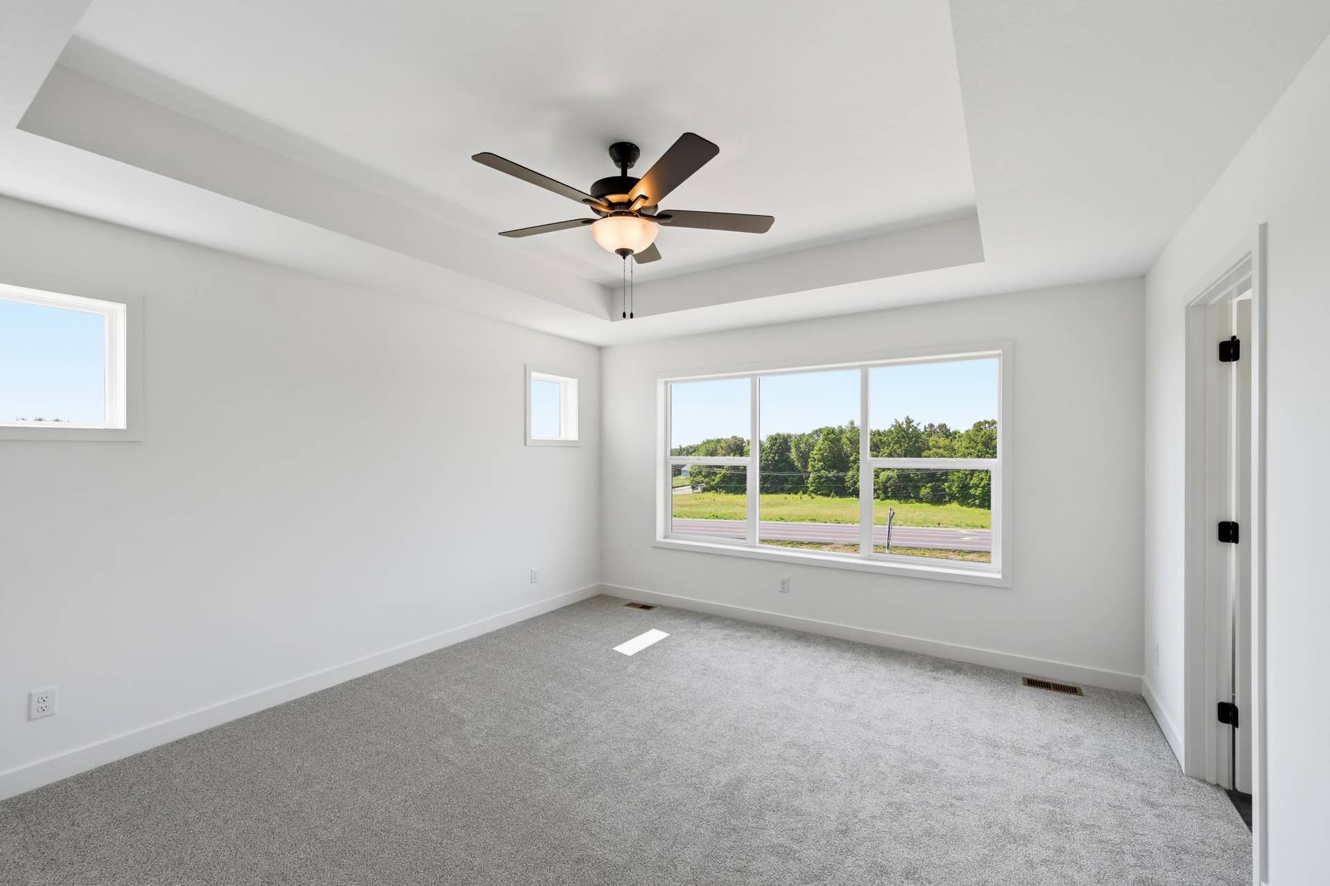 819 Walnut Grove Lane, Hanover, MN 55341 Primary Suite - The Brookview at 819 Walnut Grove Lane in Oakview Ridge!