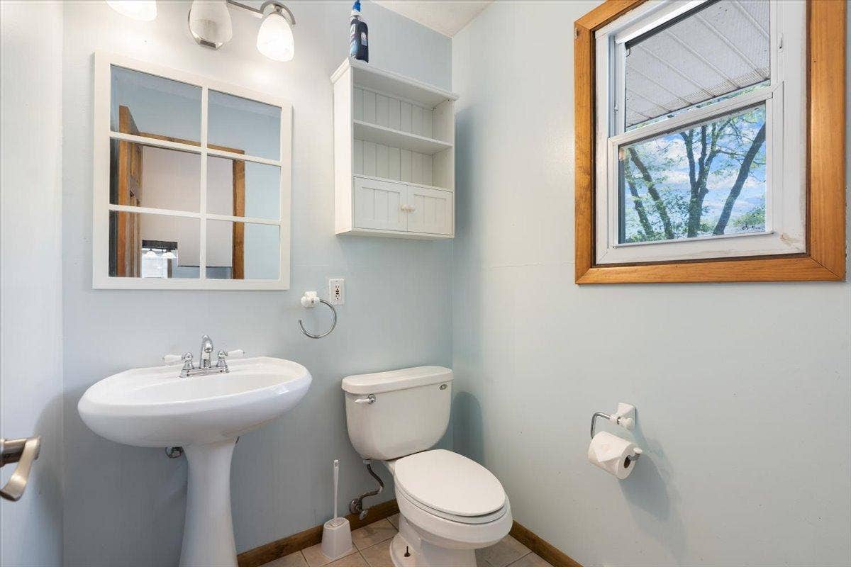 1614 12th Avenue SE, Saint Cloud, MN 56304 18-DSC05533.jpg