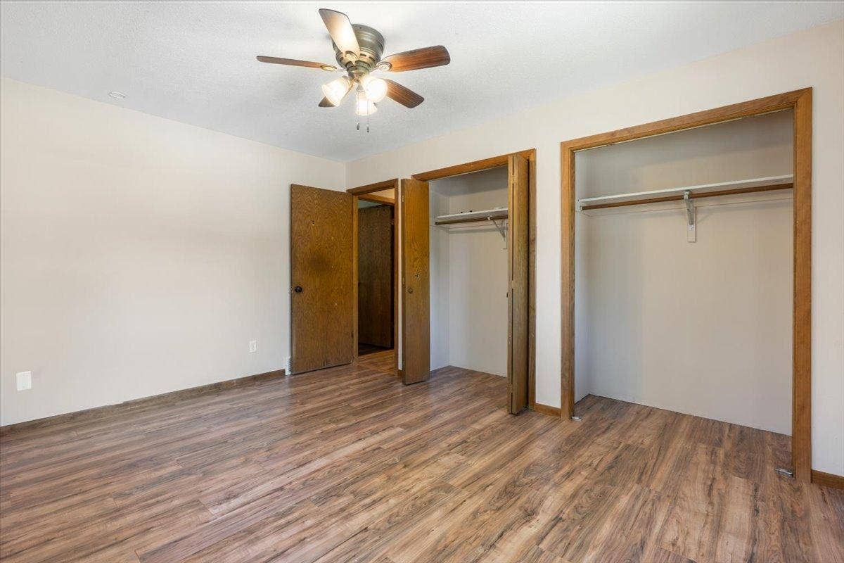 1614 12th Avenue SE, Saint Cloud, MN 56304 16-DSC05681.jpg