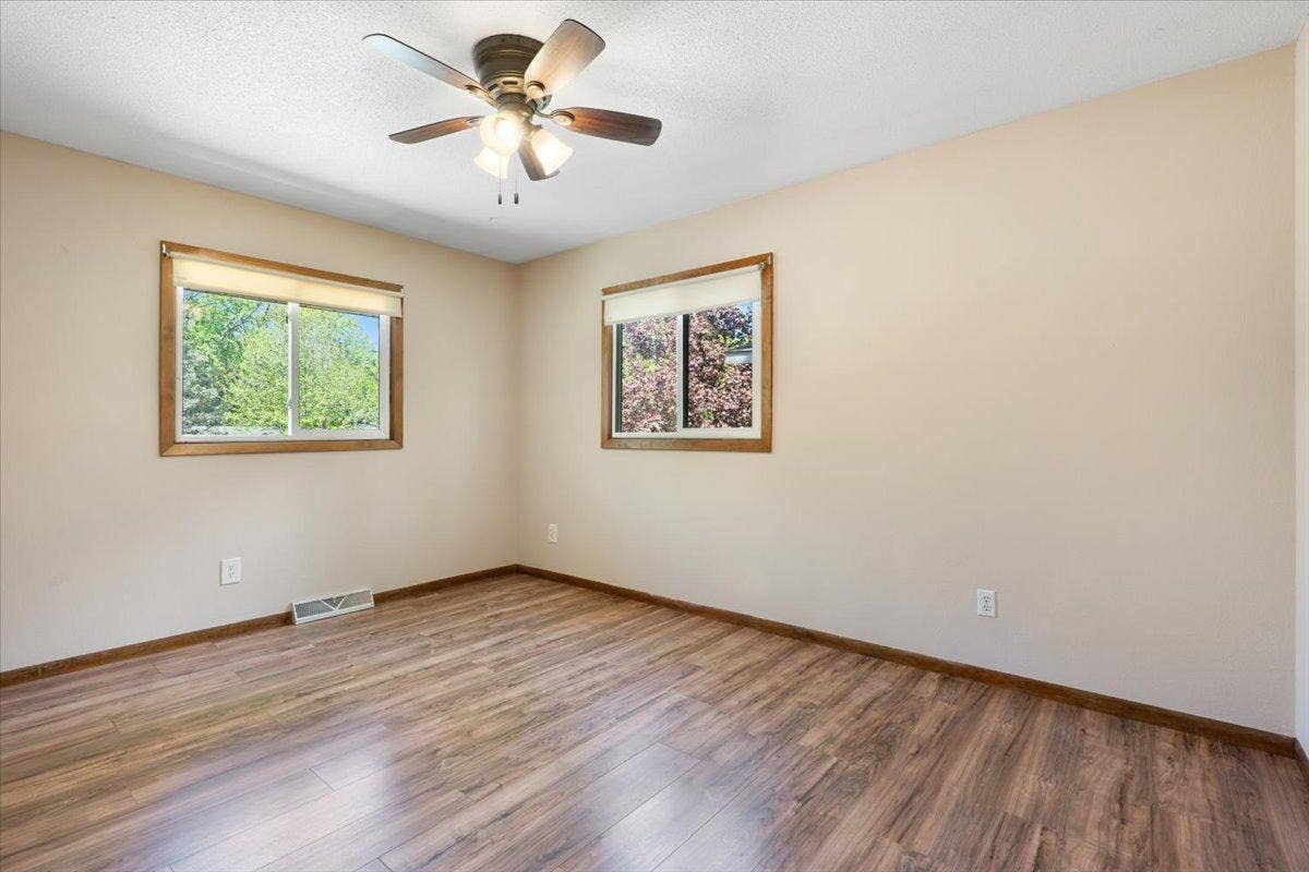 1614 12th Avenue SE, Saint Cloud, MN 56304 14-DSC05671.jpg