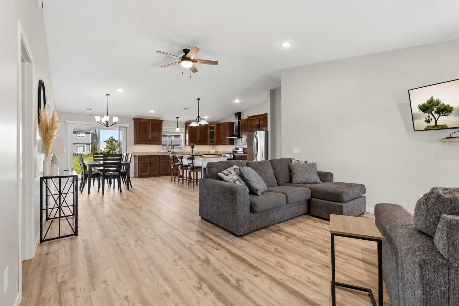 2063 Sandstone Loop N, Sartell, MN 56377 Timeless LVP