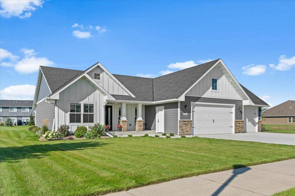 2063 Sandstone Loop N, Sartell, MN 56377 2063 Sandstone Loop N, Sartell, MN 56377