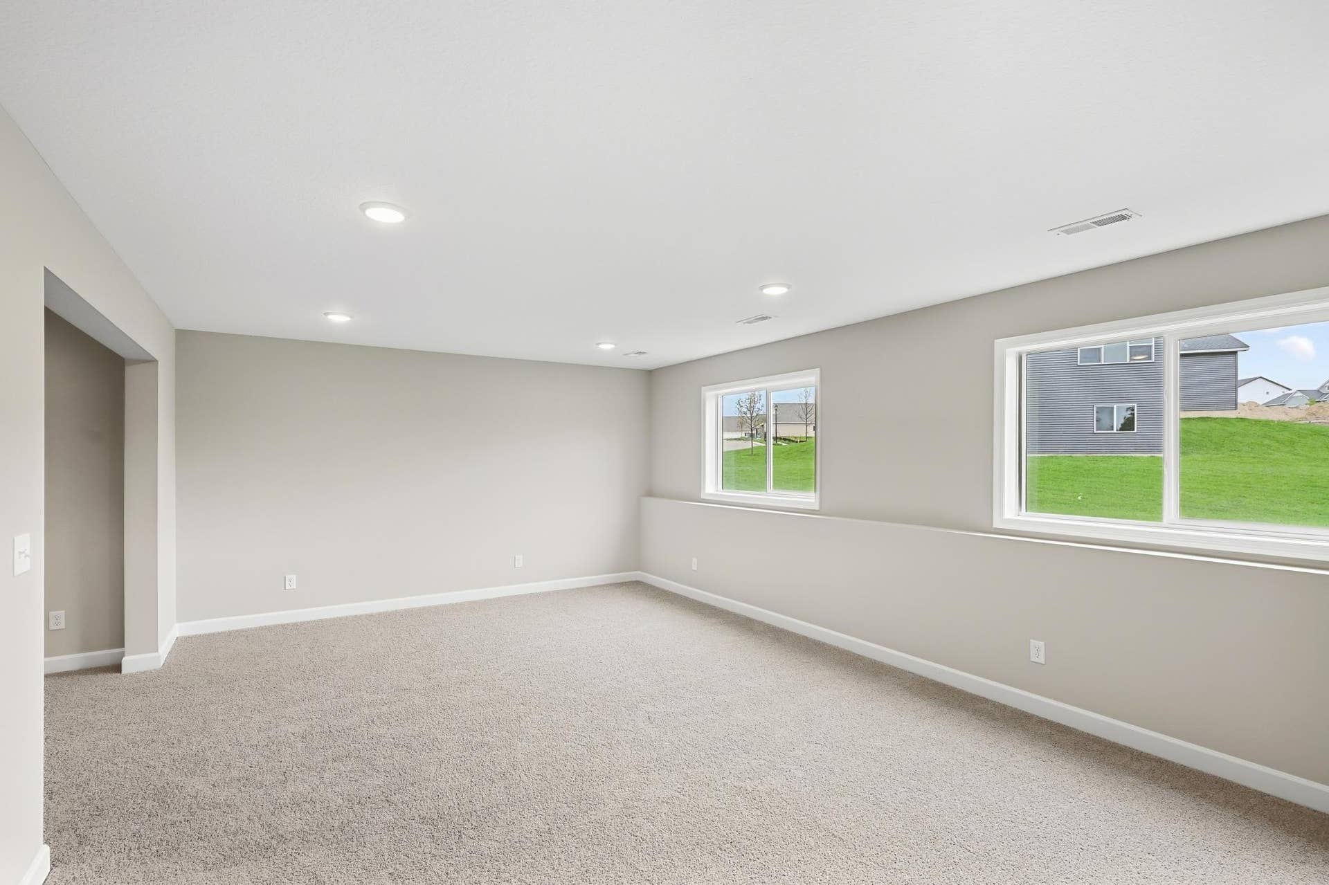 Finished Lookout Lower Level - The Crestview at 810 Walnut Ct in Oakview Ridge!