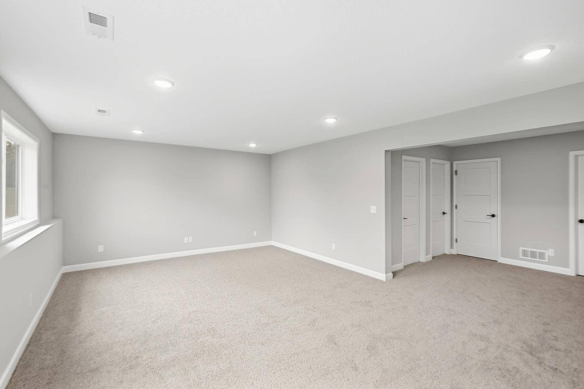 Finished Lookout Lower Level - The Crestview at 810 Walnut Ct in Oakview Ridge!