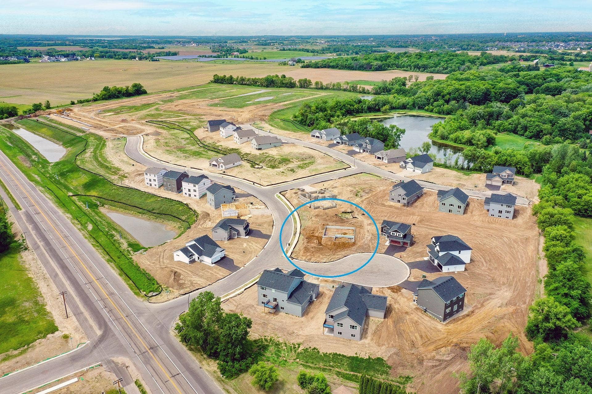 Large Cul De Sac Lot!  The Crestview at 810 Walnut Ct in Oakview Ridge!
