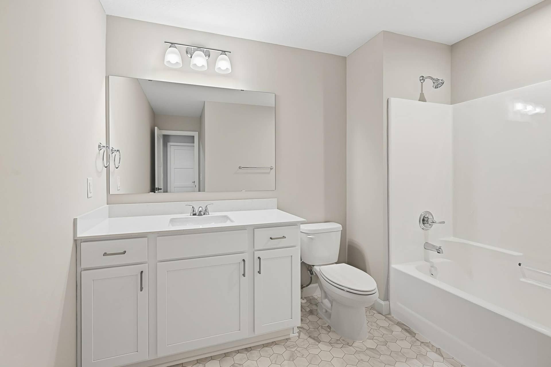 Upper Level Hall Bath - The Crestview at 810 Walnut Ct in Oakview Ridge!