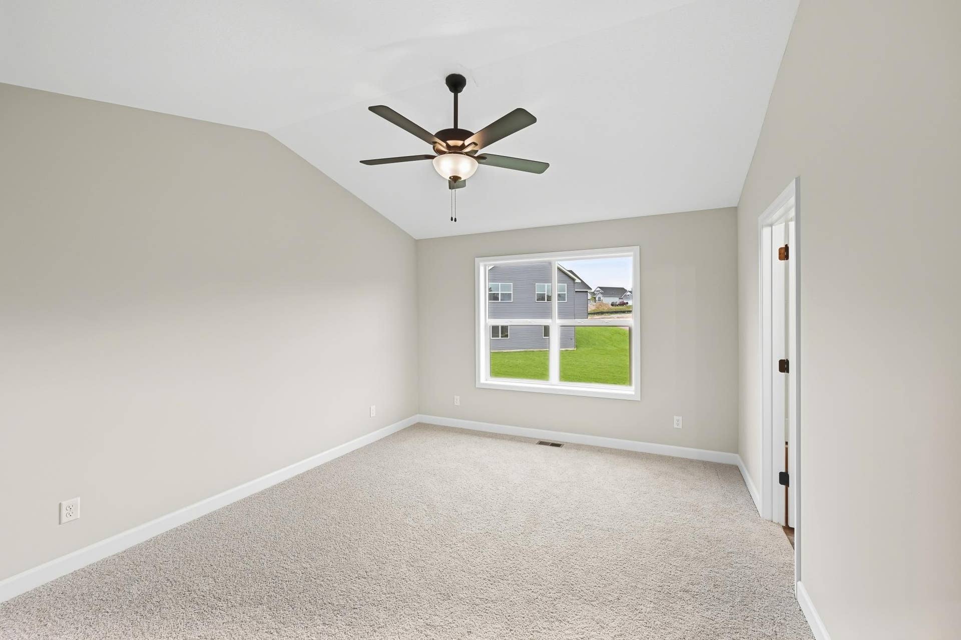 Primary Suite - The Crestview at 810 Walnut Ct in Oakview Ridge!
