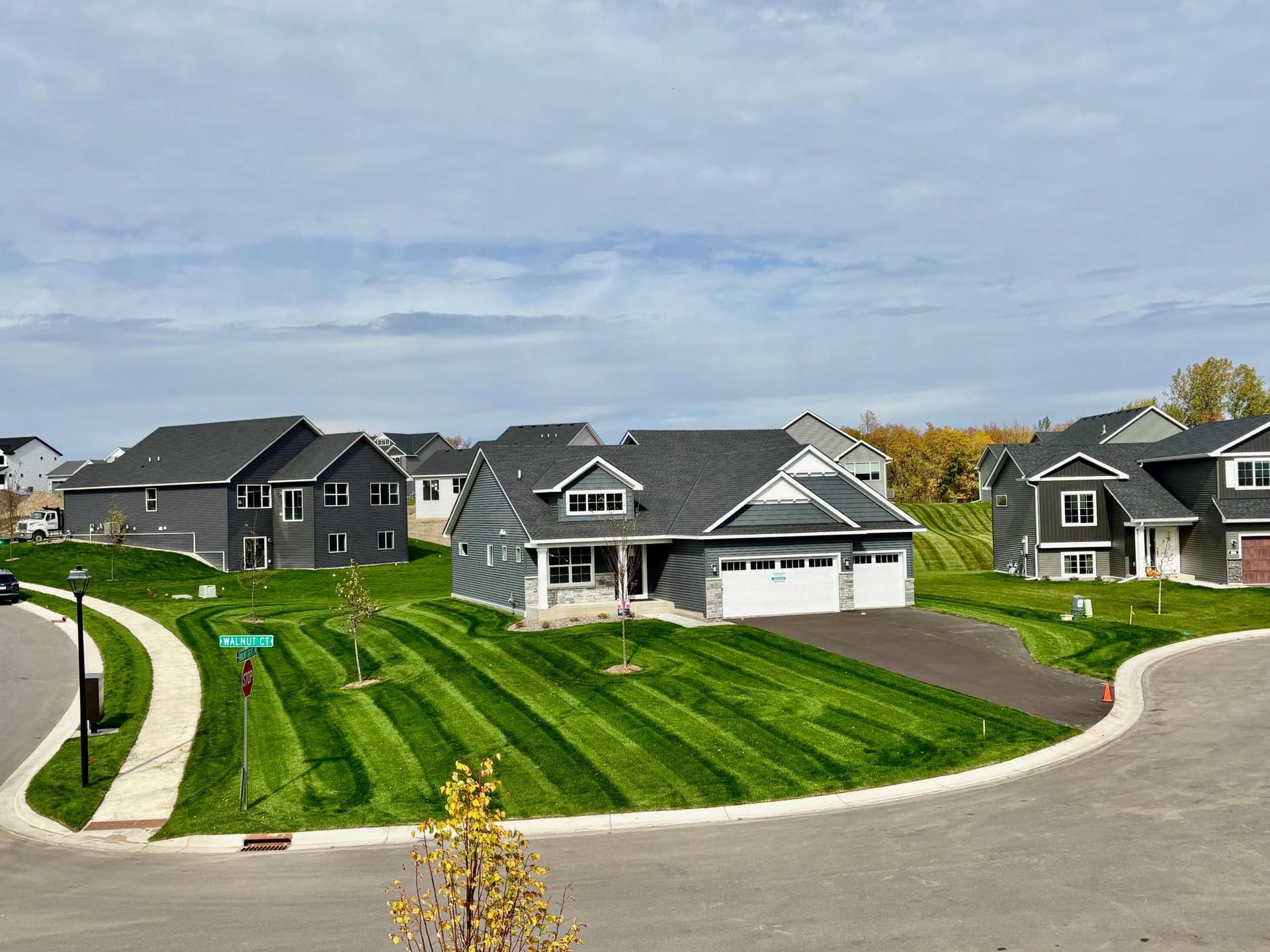 Large Cul De Sac Lot!  The Crestview at 810 Walnut Ct in Oakview Ridge!