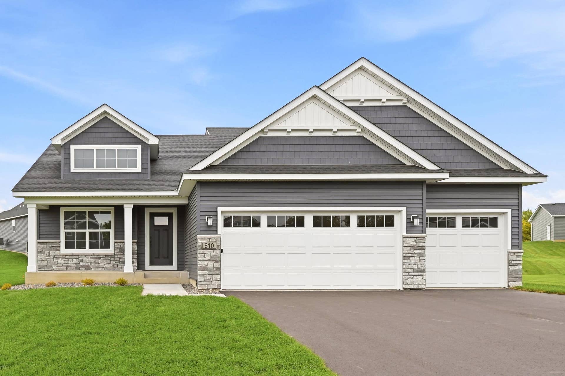 The Crestview at 810 Walnut Ct in Oakview Ridge!