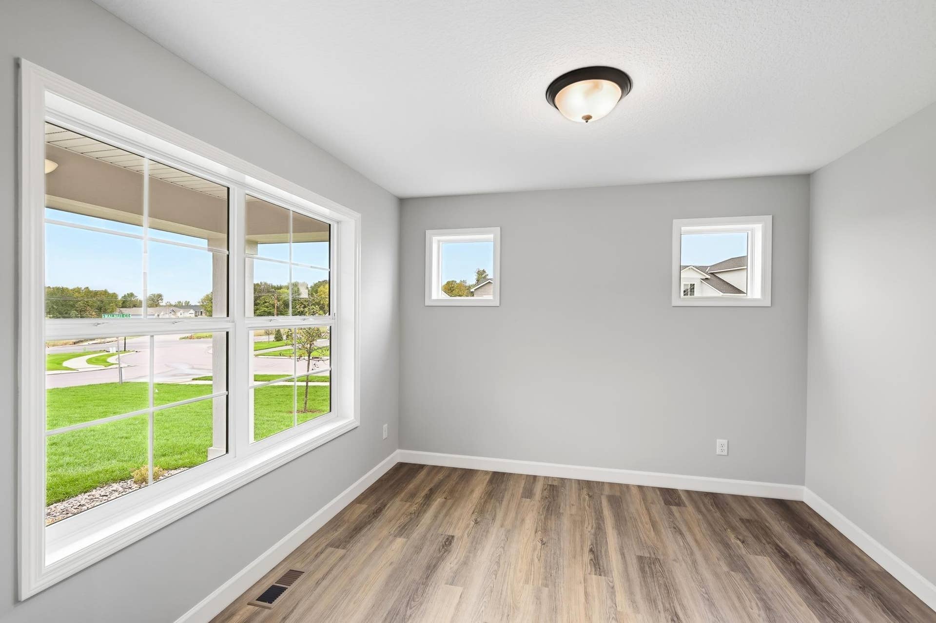 Main Level Front Office - The Crestview at 810 Walnut Ct in Oakview Ridge!