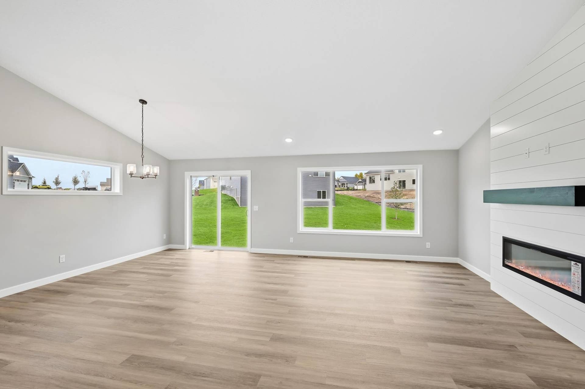 Living Room - The Crestview at 810 Walnut Ct in Oakview Ridge!