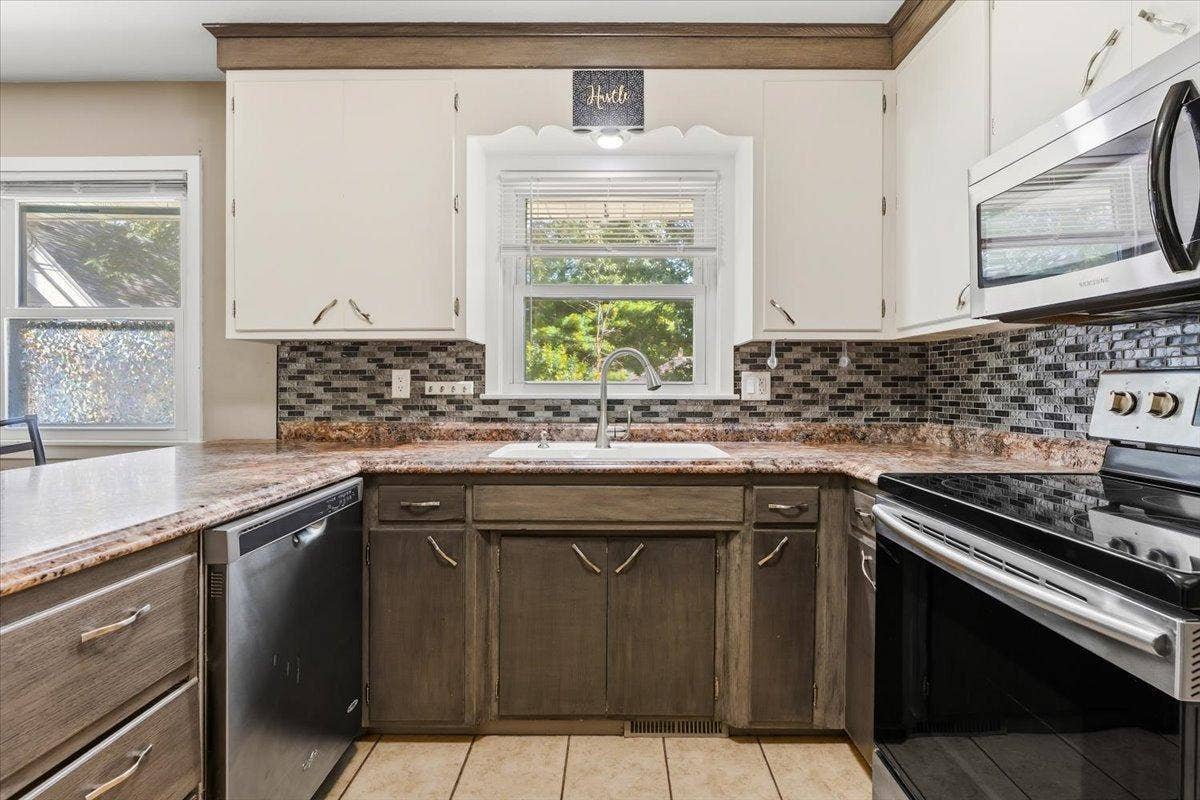 1284 12th Avenue N, Saint Cloud, MN 56303 1284 12th Avenue N, Saint Cloud, MN 56303
