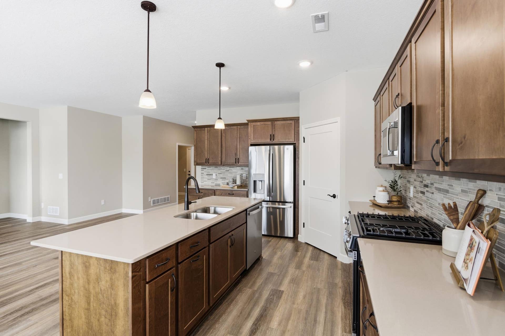 284 Emmy Lane, Hanover, MN 55341 *Photo from a previously completed Lakewood home - finishes and selections will vary.