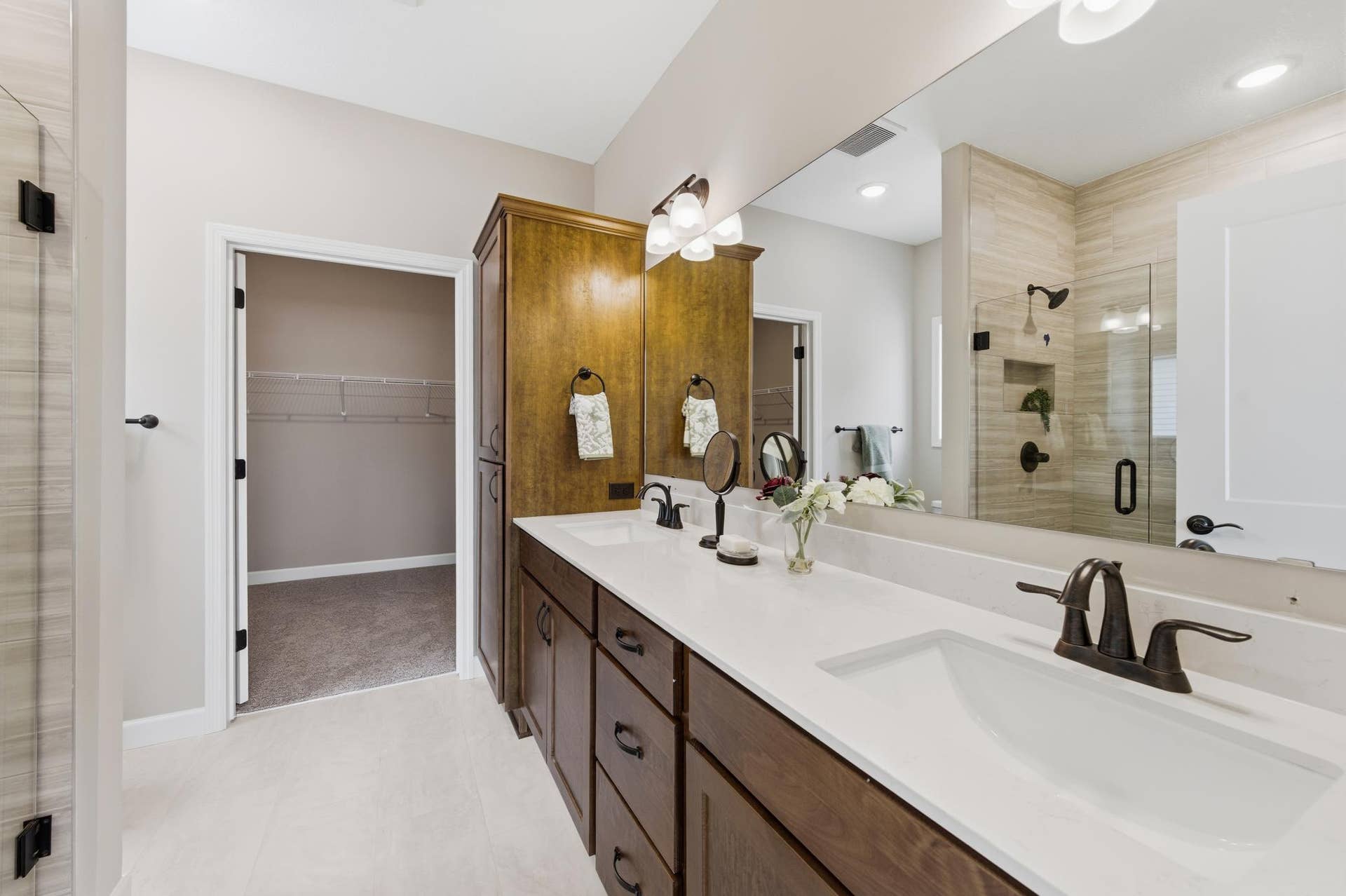 284 Emmy Lane, Hanover, MN 55341 *Photo from a previously completed Lakewood home - finishes and selections will vary.