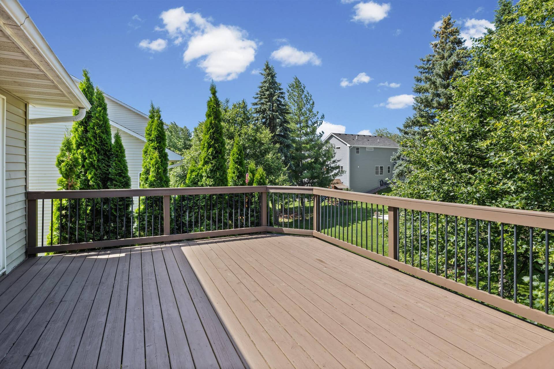 2044 Pheasant Run Street, Shakopee, MN 55379 1V5A2935_web.jpg