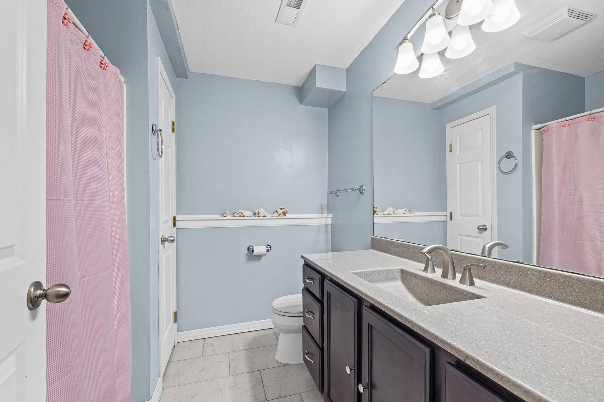 2044 Pheasant Run Street, Shakopee, MN 55379 1V5A2799_web.jpg