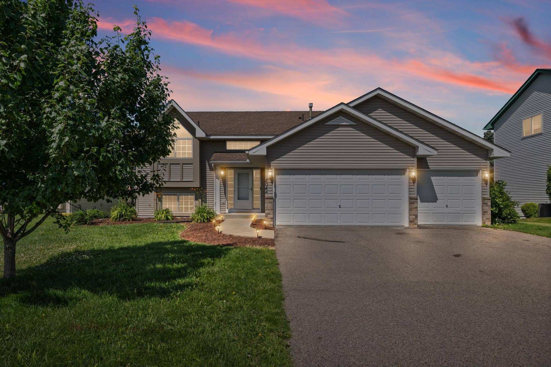2044 Pheasant Run Street, Shakopee, MN 55379 1V5A2925_addon_dtd_web.jpg