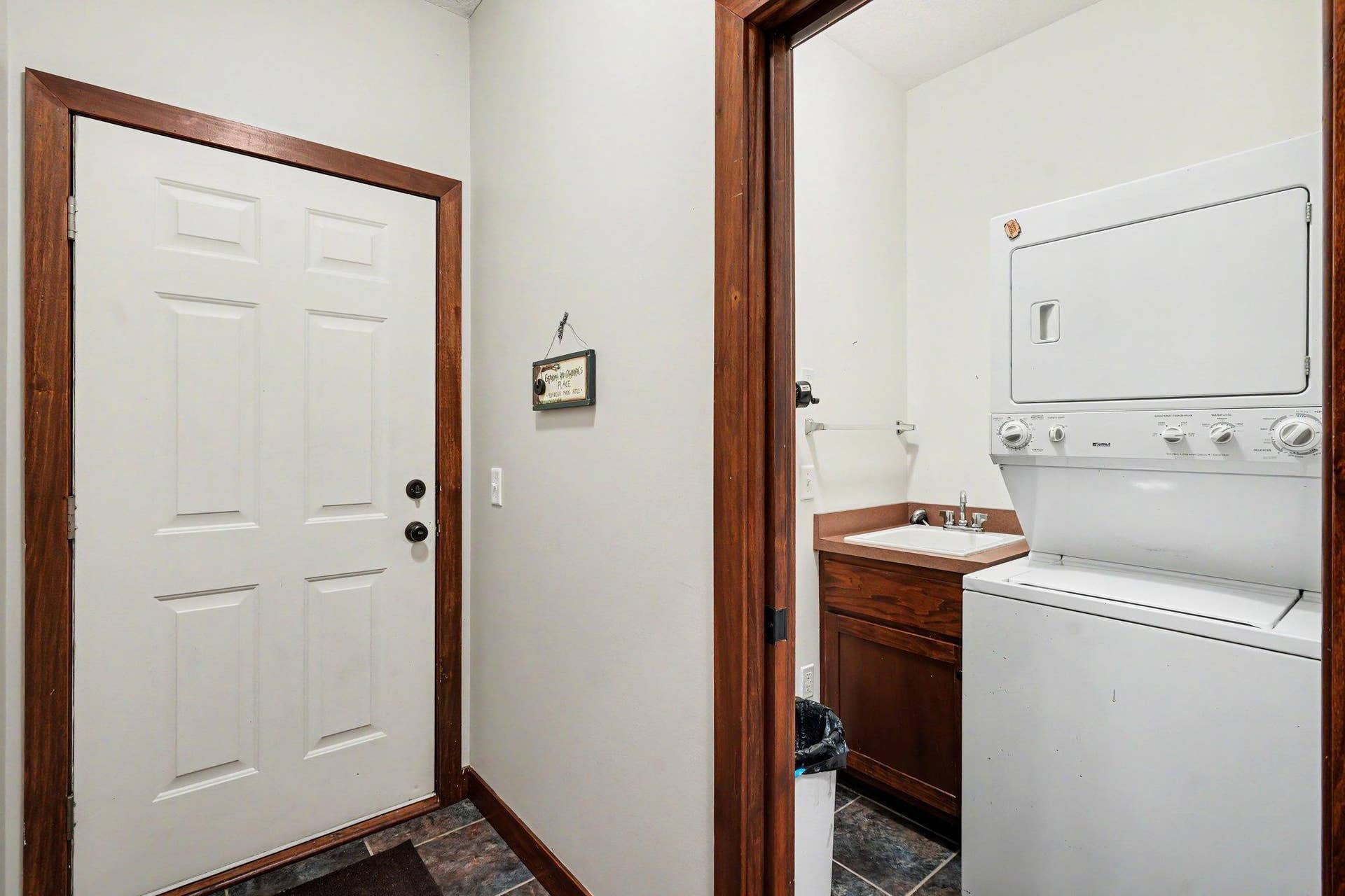 11040 Dahlia Street NW, Coon Rapids, MN 55433 015_file_8133.jpg