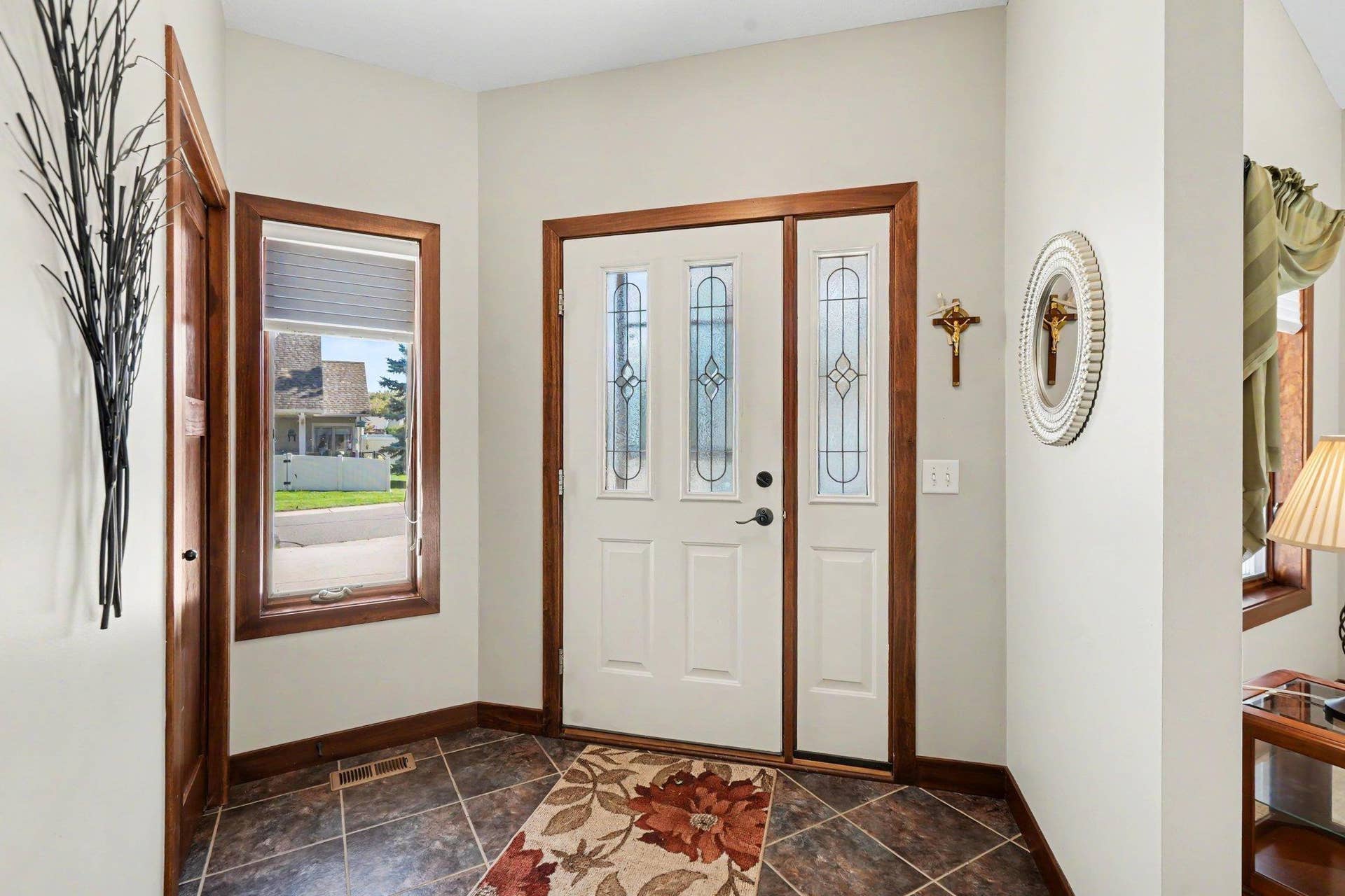 11040 Dahlia Street NW, Coon Rapids, MN 55433 005_file_1103.jpg