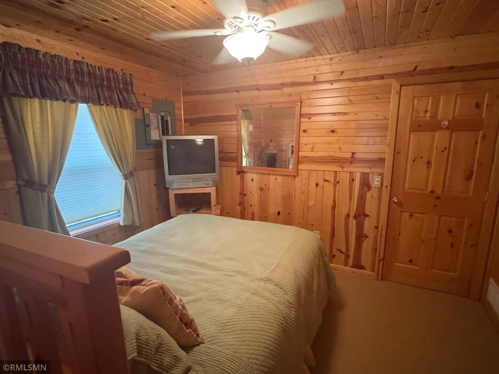 48498 190th Place, McGregor, MN 55760 Lastavich Cabin - 33.jpeg