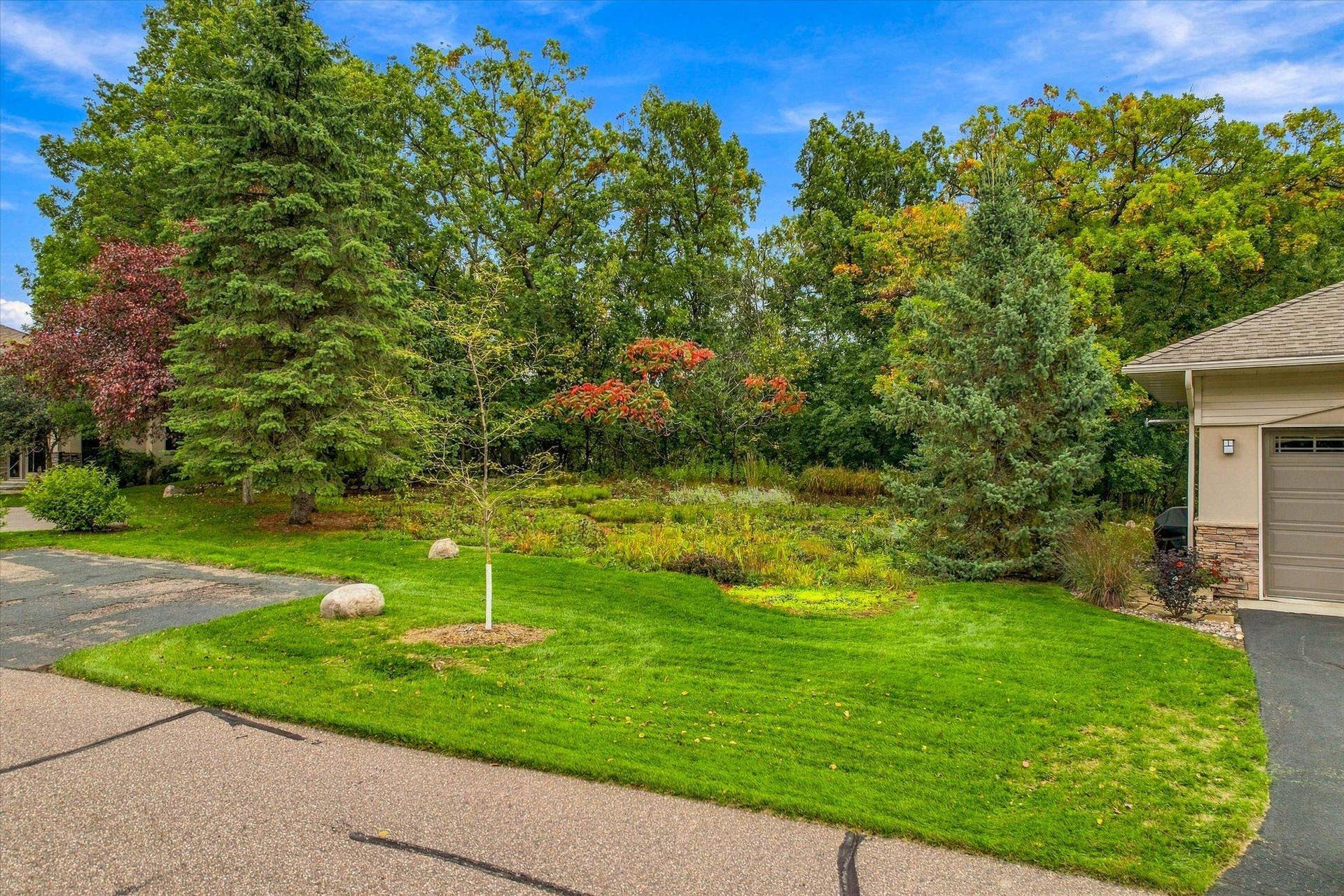 5 Summit, North Oaks, MN 55127 5 Summit, North Oaks, MN 55127
