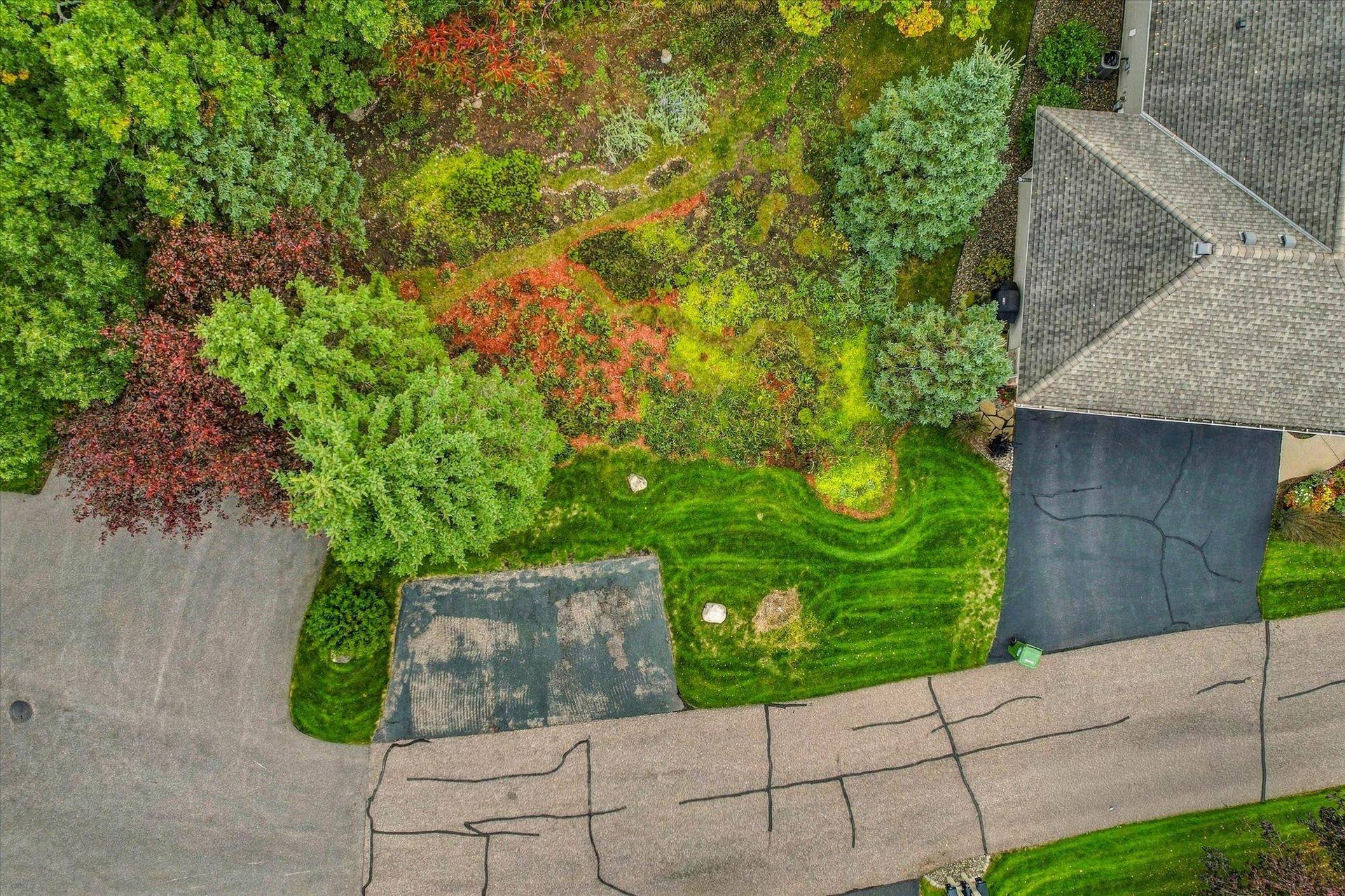 5 Summit, North Oaks, MN 55127 5 Summit, North Oaks, MN 55127