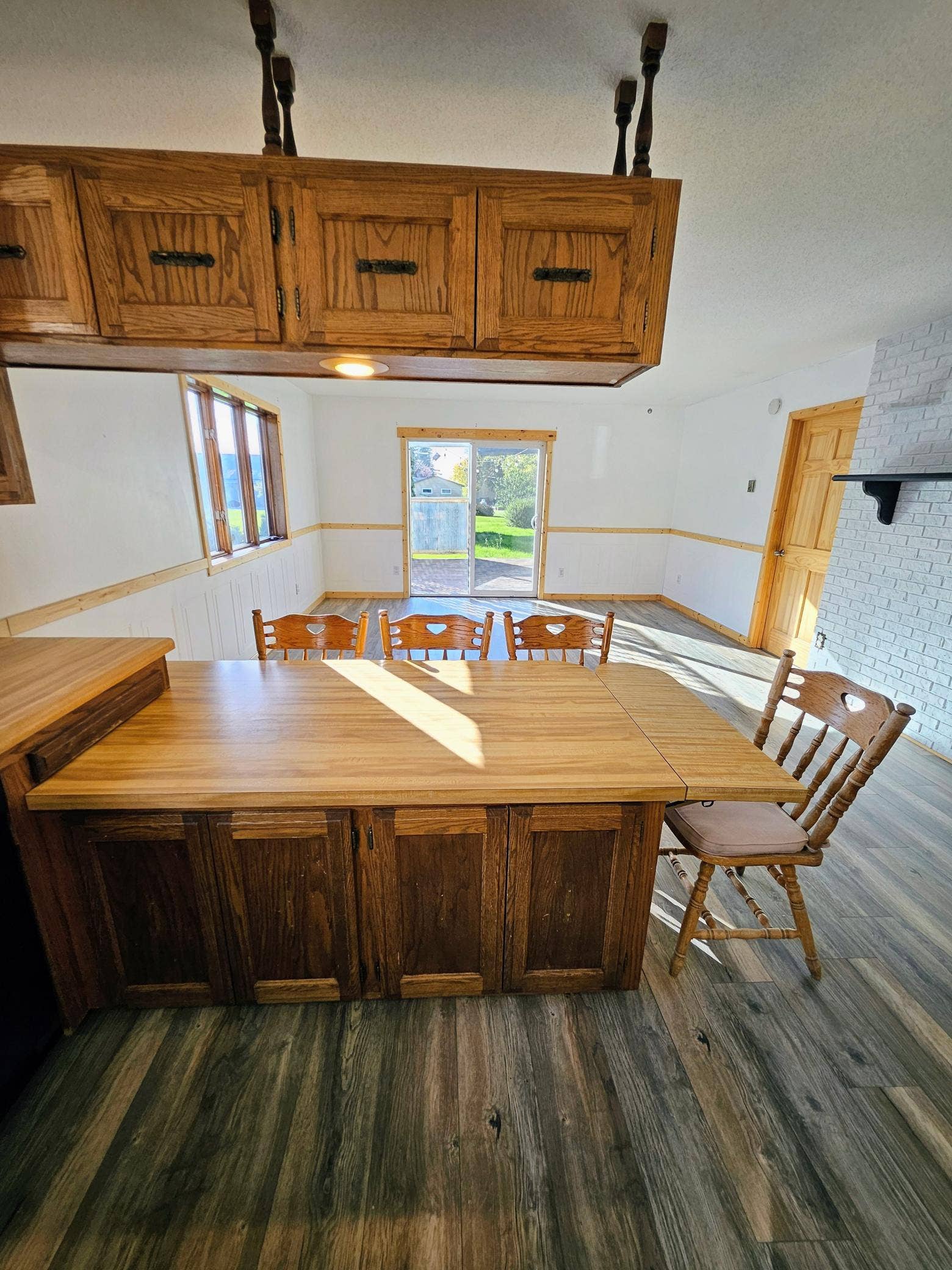 312 Melby Avenue, Ashby, MN 56309 Eat In Peninsula