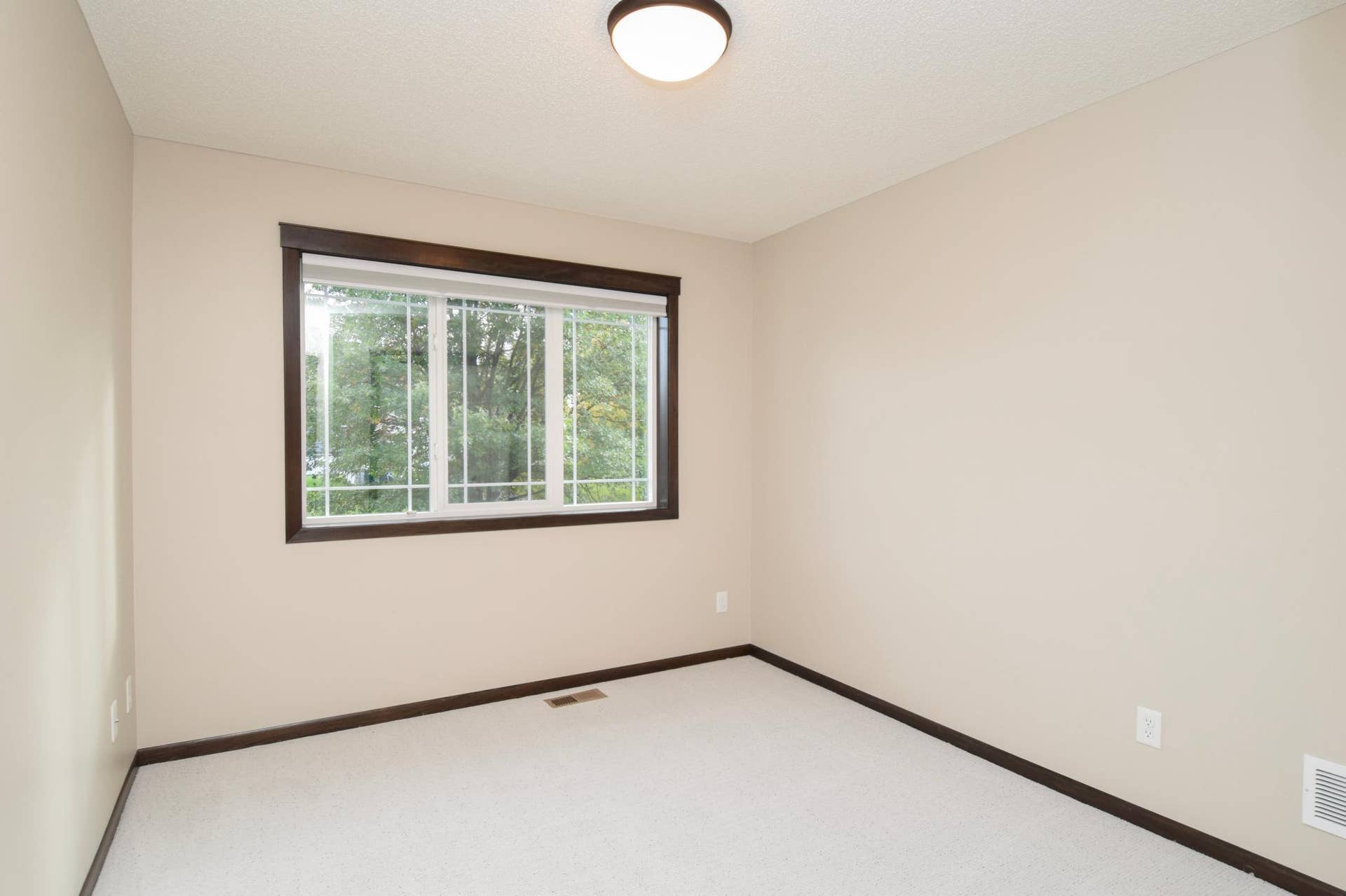 Bedroom #2 on Main Level-Clean Clean Clean!!!