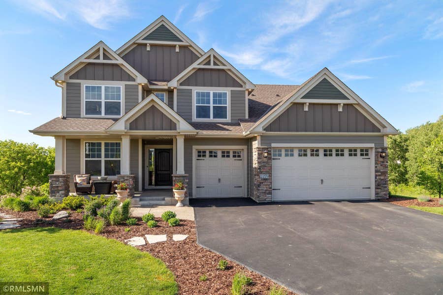 Property photo for 2279 Sorrel Court, Victoria, MN